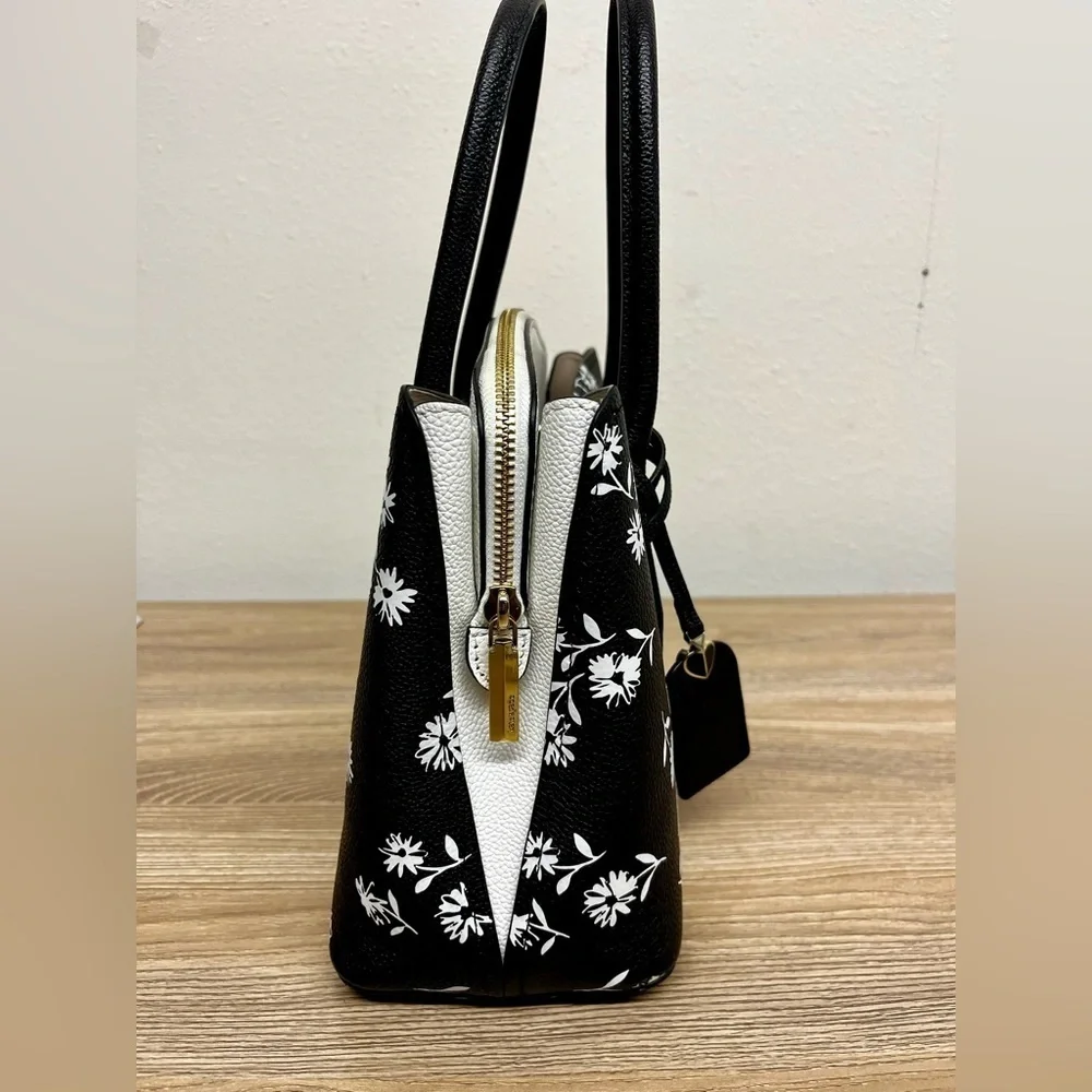 Kate Spade Black and White Floral Crossbody - Picture 9 of 16